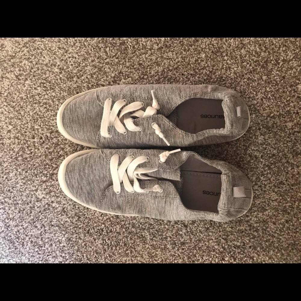 Maurice’s grey canvas shoes size 11